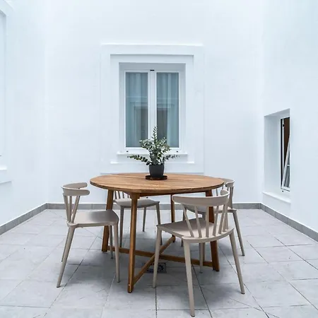 Limehome Sevilla Calle Granada Exterior photo